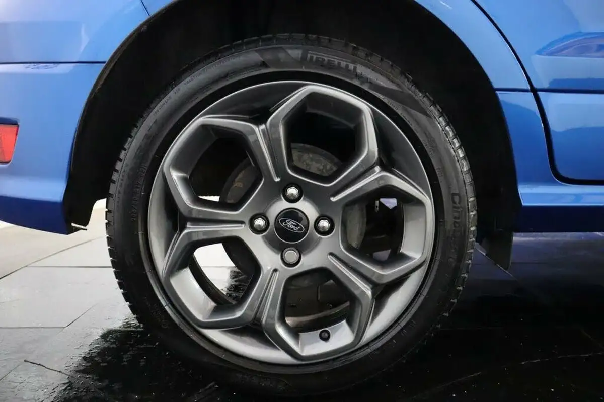 2022-ford-ecosport-10t-st-line-125ps-big-33