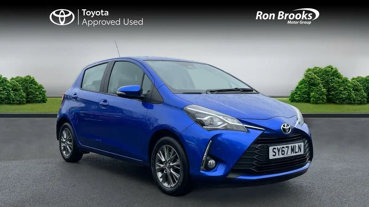 2017-toyota-yaris-15-vvt-i-icon-tech-111bhp-1497cc-big-0
