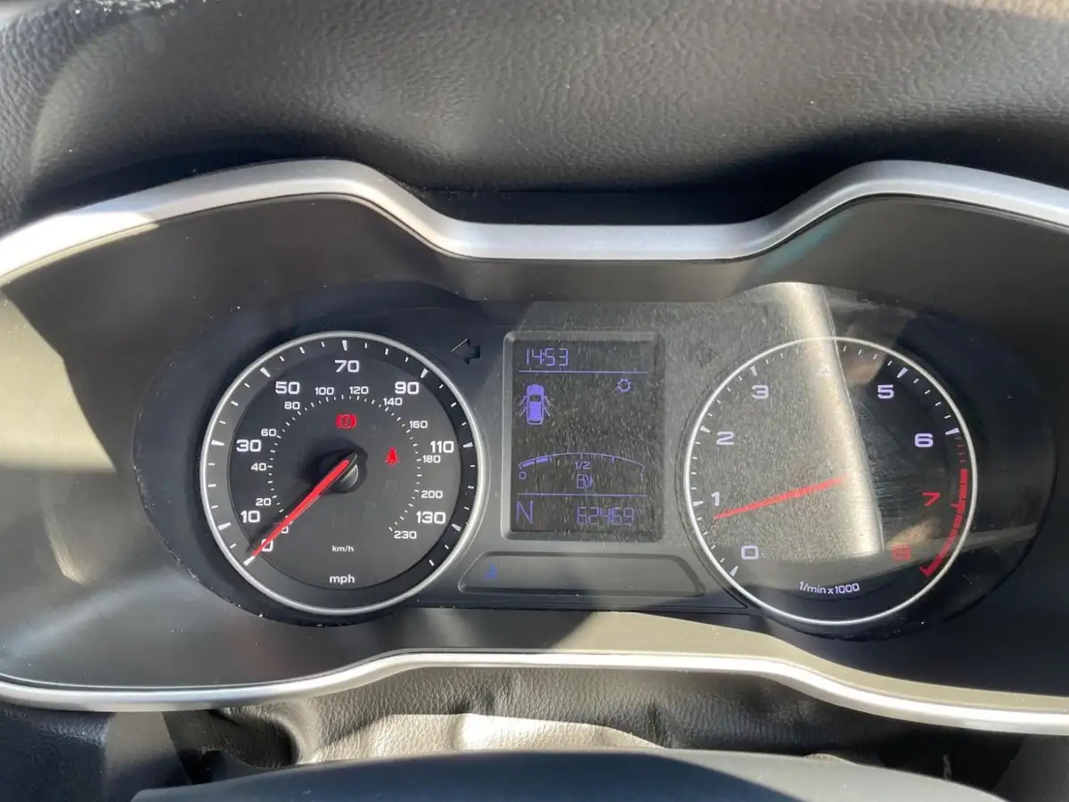 2018-mg-zs-suv-15-vti-tech-excite-big-18