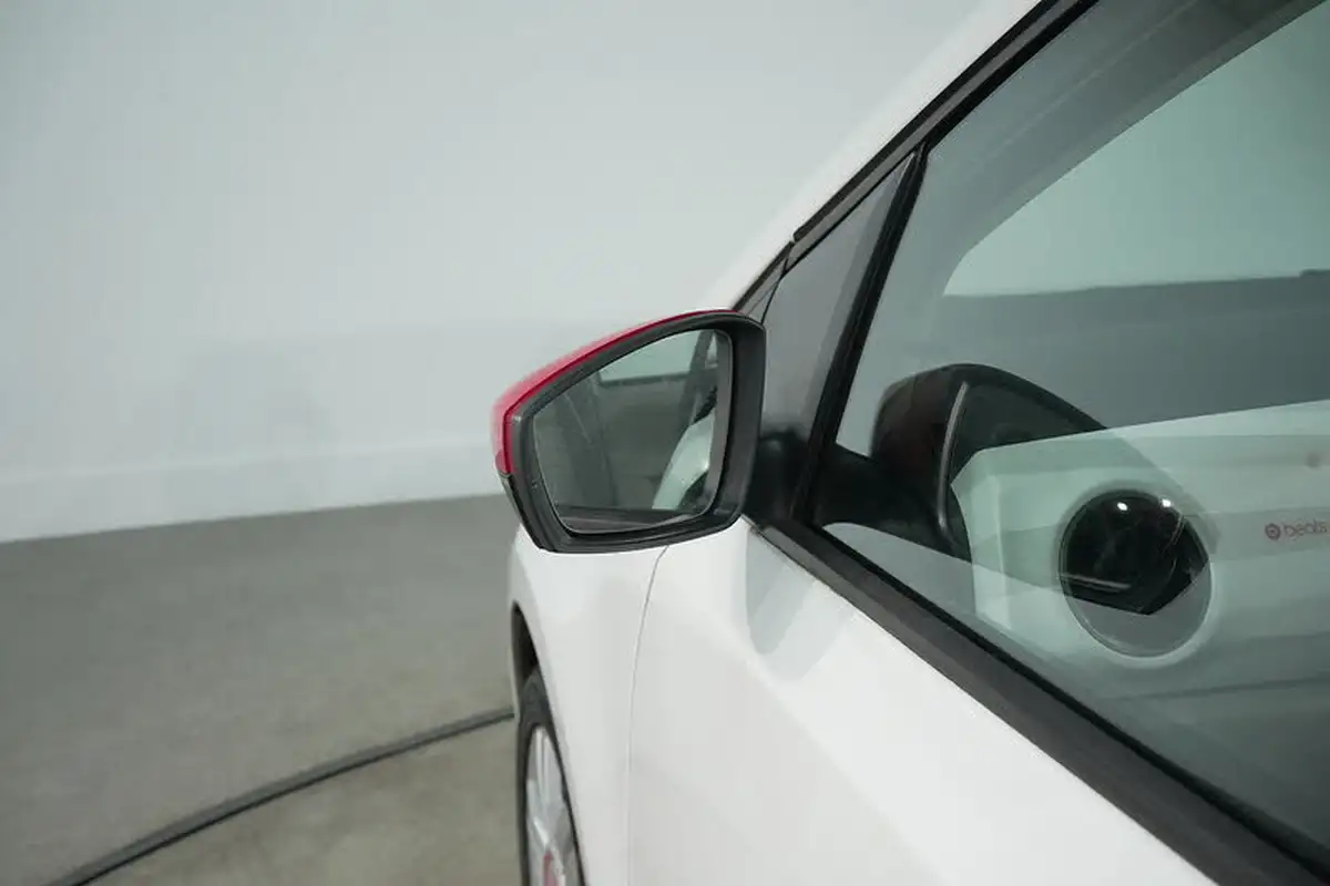 2018-volkswagen-up-10-up-beats-60ps-ss-5d-big-18