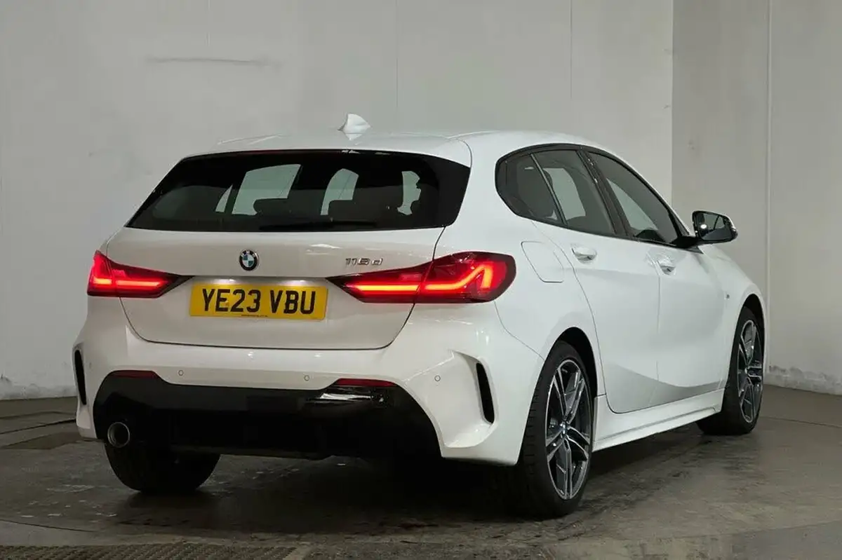 2023-bmw-1-series-15td-116d-m-sport-big-23