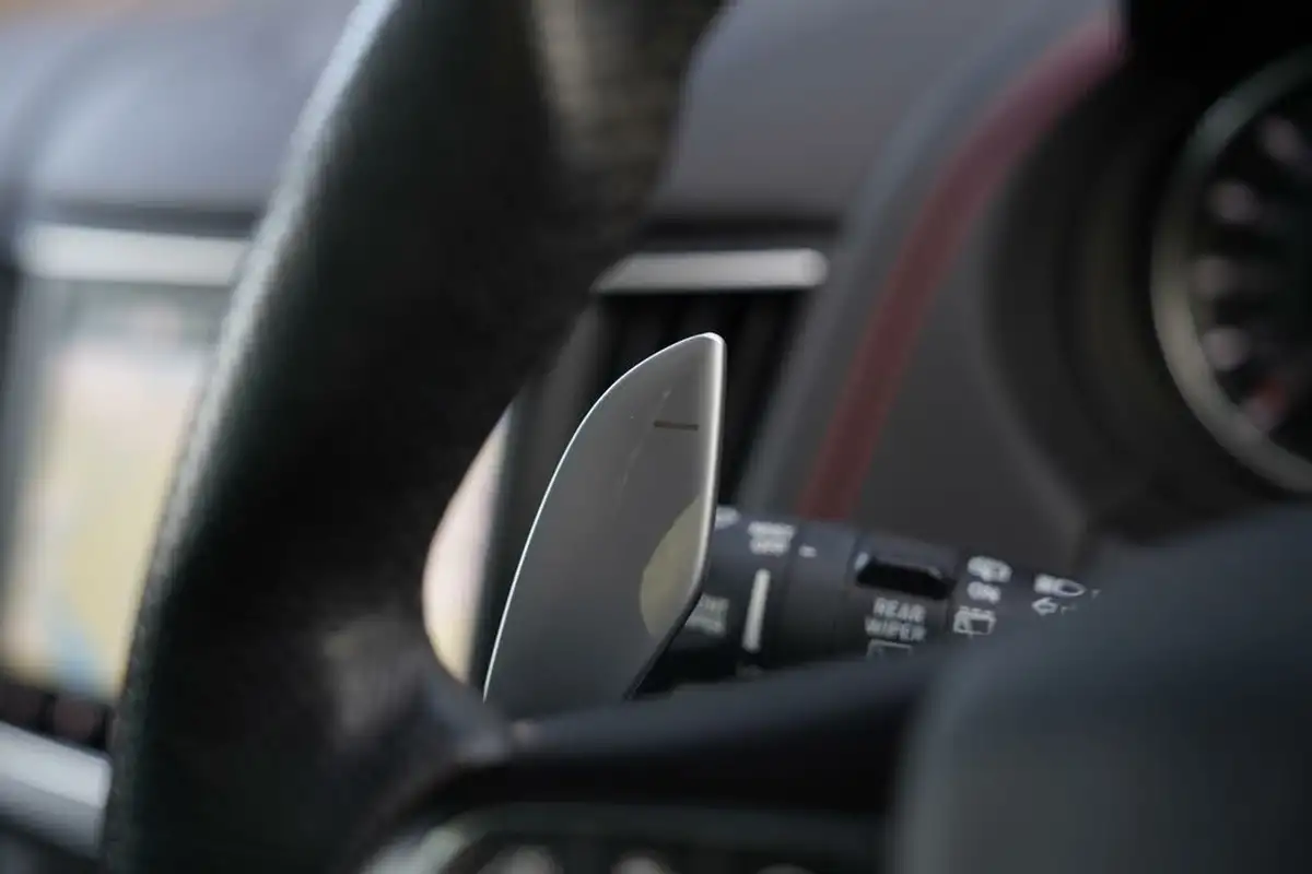 2021-maserati-levante-30-gransport-big-37