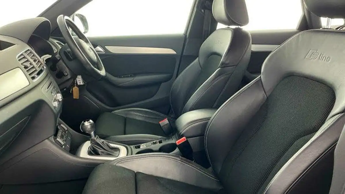 2017-audi-q3-14-tfsi-s-line-edition-tronic-big-42