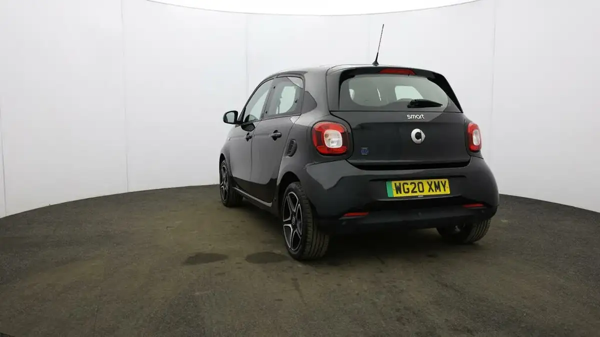 2020-smart-forfour-eq-pulse-premium-big-29