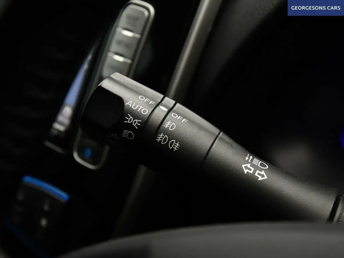 2016-nissan-leaf-e-tekna-30kwh-big-23