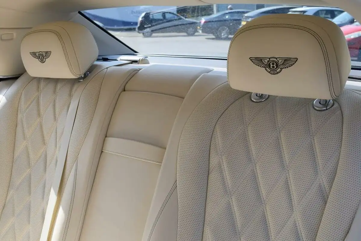 2016-bentley-flying-spur-60-mulliner-big-36