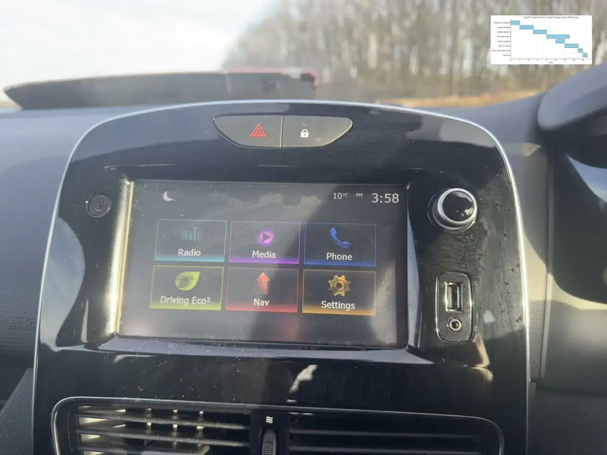 2017-renault-clio-12-dynamique-nav-big-18