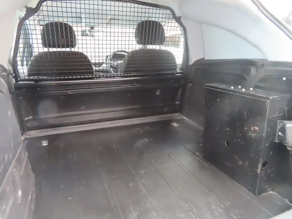 2016-vauxhall-corsavan-13td-startstop-ecoflex-l1h1-panel-big-43