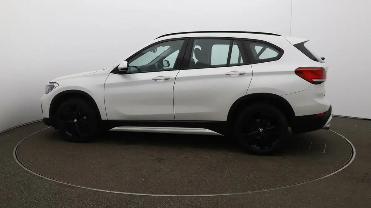 2020-bmw-x1-15-sdrive18i-sport-big-53