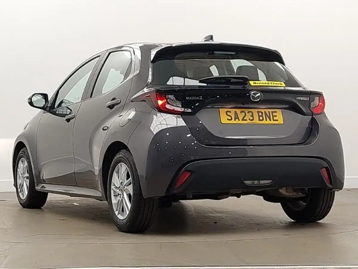 2023-mazda-mazda2-15-agile-big-1