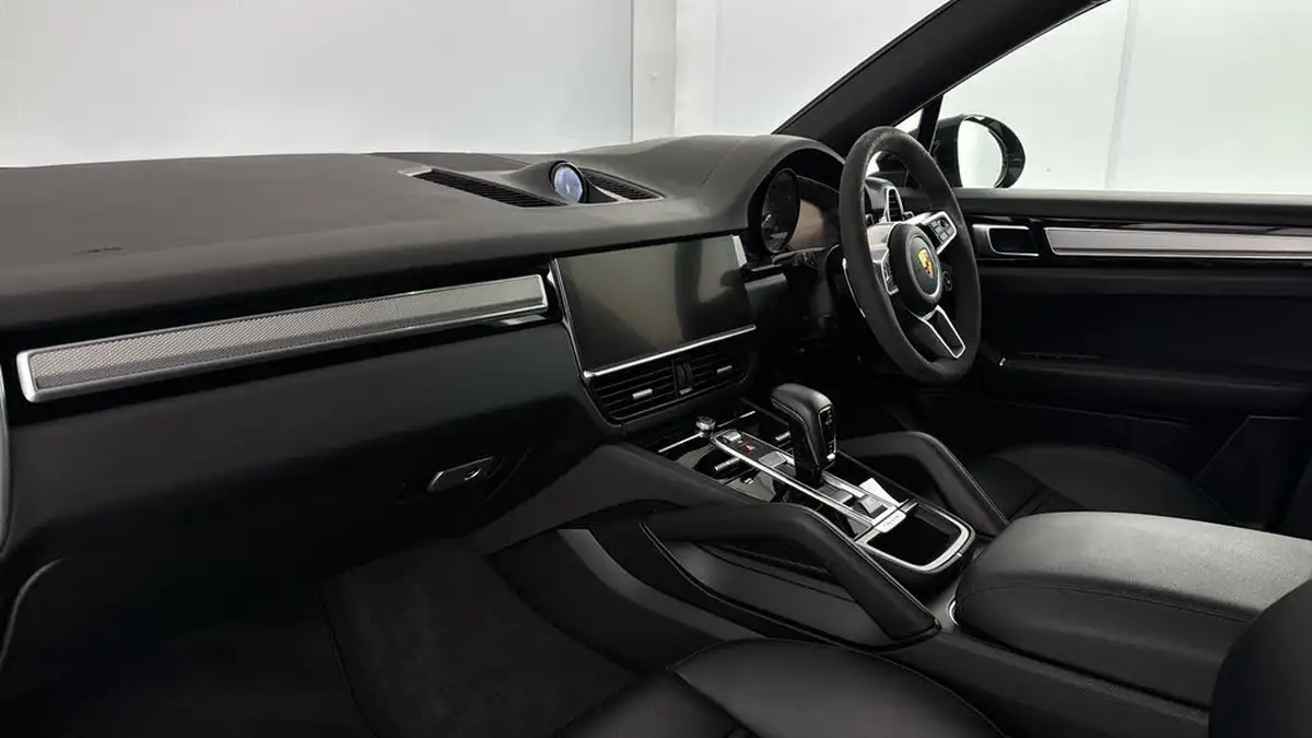 2022-porsche-cayenne-30-v6-e-hybrid-platinum-edition-340ps-coupe-big-8