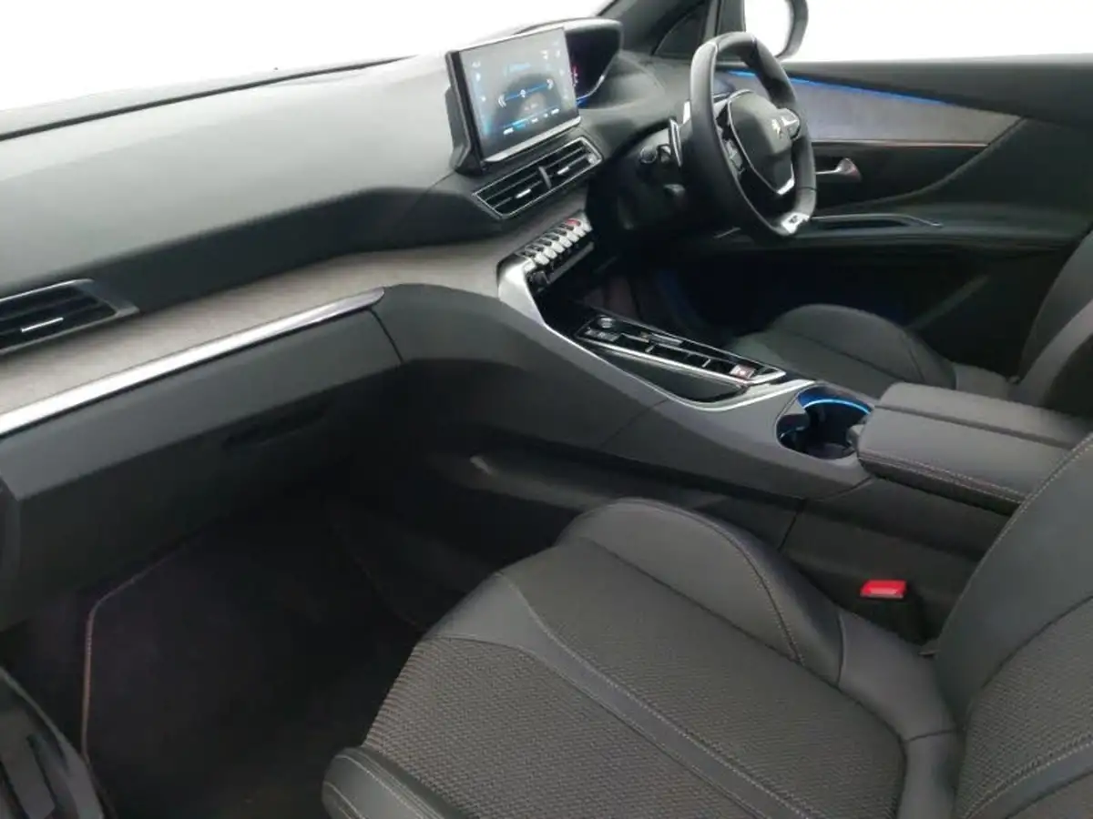 2024-peugeot-3008-suv-12-puretech-gt-136ps-hybrid-e-dsc6-big-4
