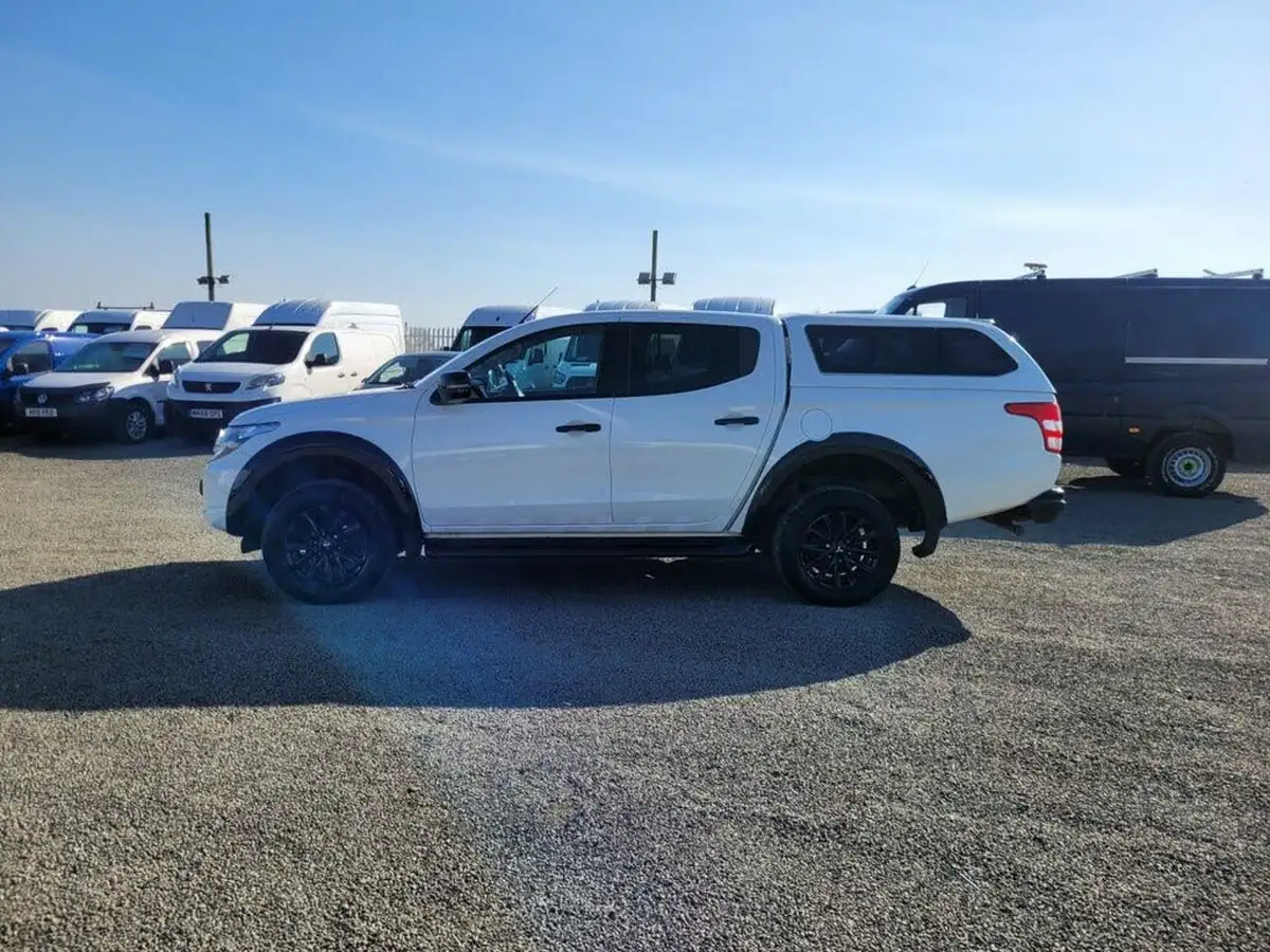 2019-mitsubishi-l200-24di-d-challenger-big-6