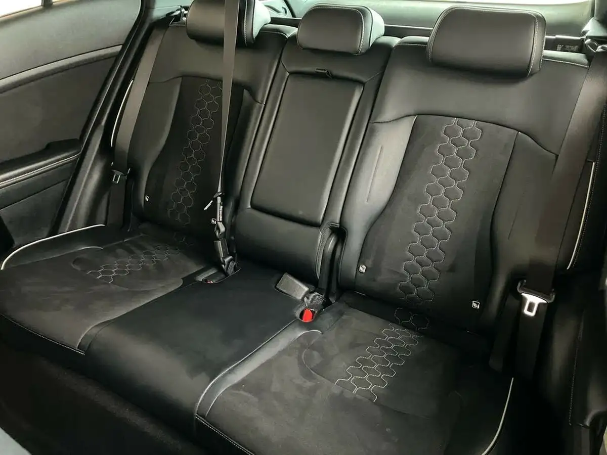 2022-kia-sportage-16crdi-gt-line-113bhp-big-21