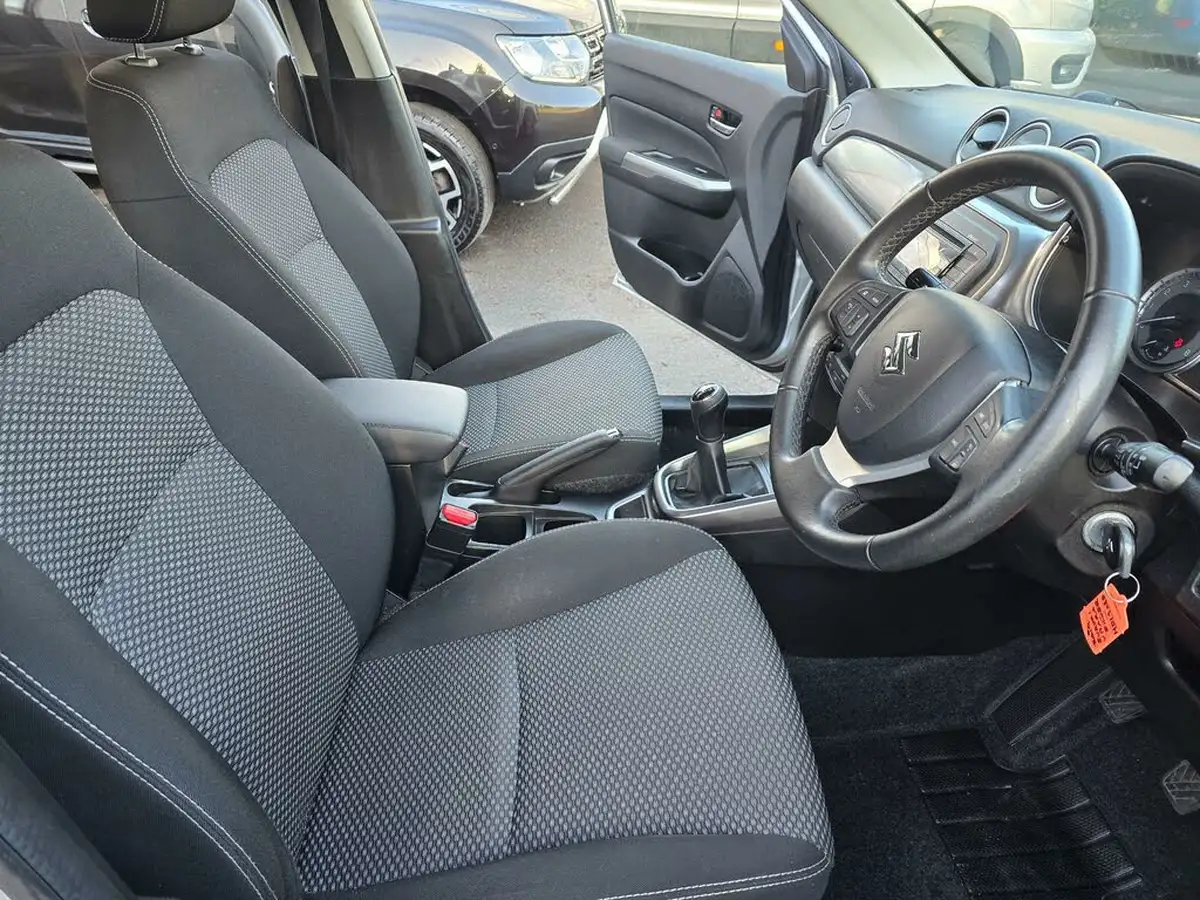 2019-suzuki-vitara-10-boosterjet-sz4-big-17