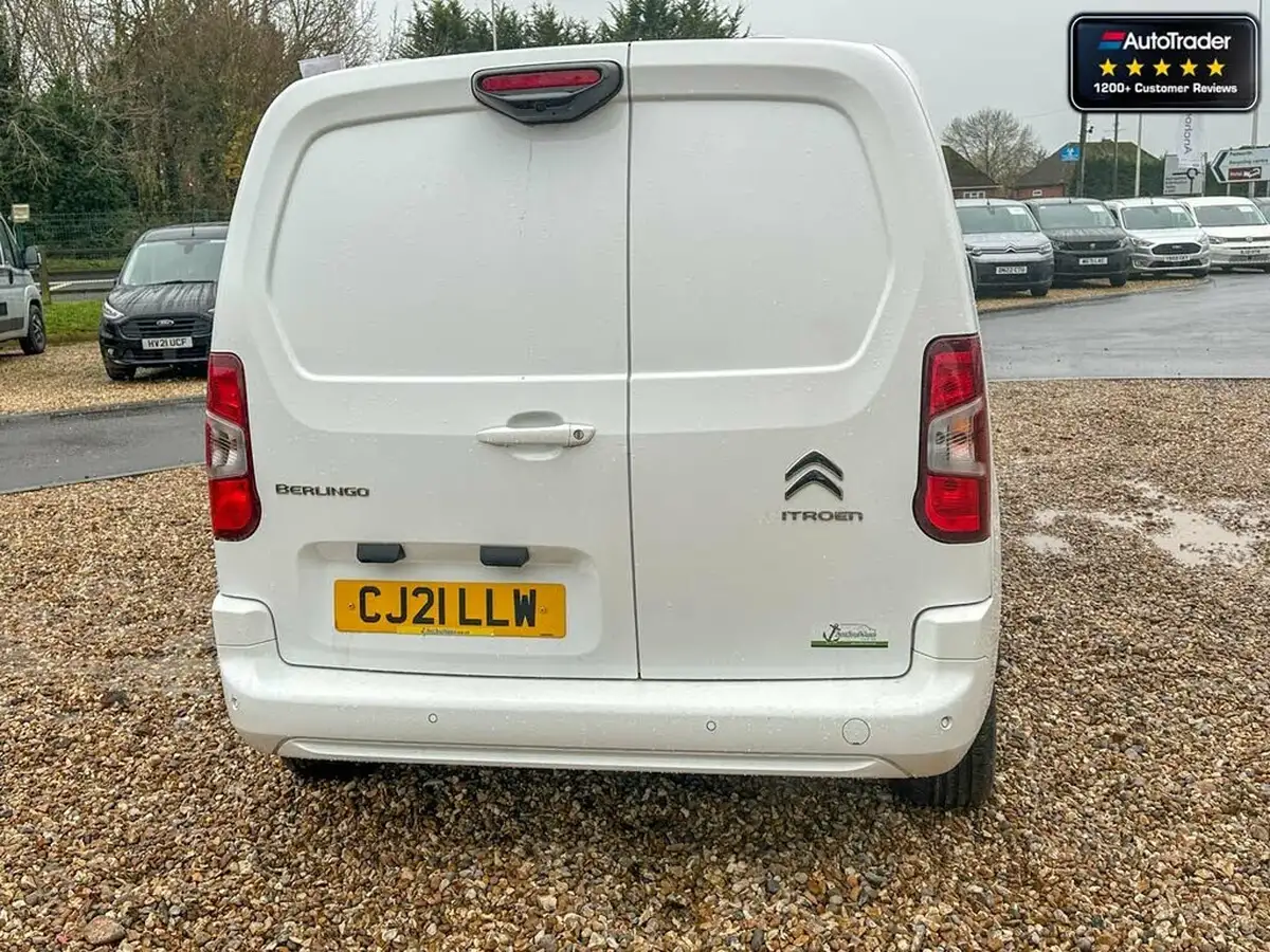 2021-citroen-berlingo-15bluehdi-1000-driver-130pseu6dt-e-ss-eat8-big-5