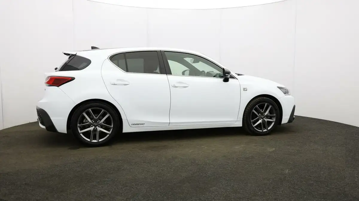 2019-lexus-ct-200h-18-f-sport-big-53
