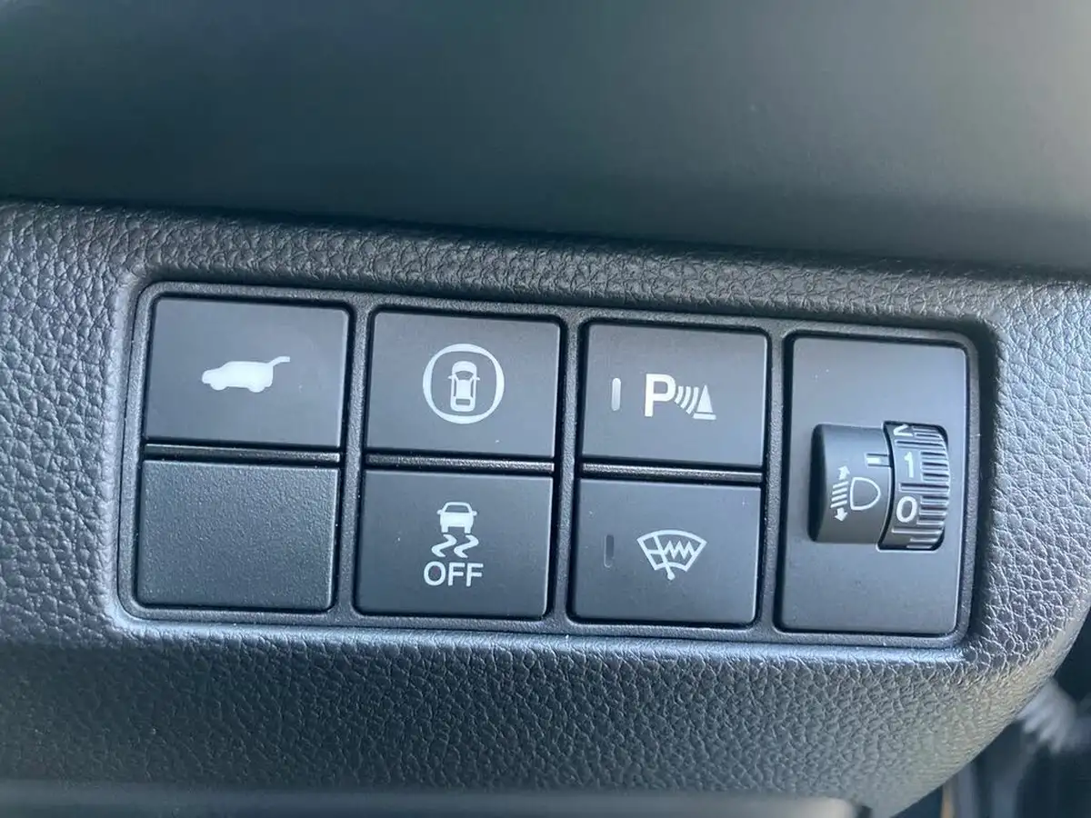 2023-honda-hr-v-15-i-mmd-advance-big-27
