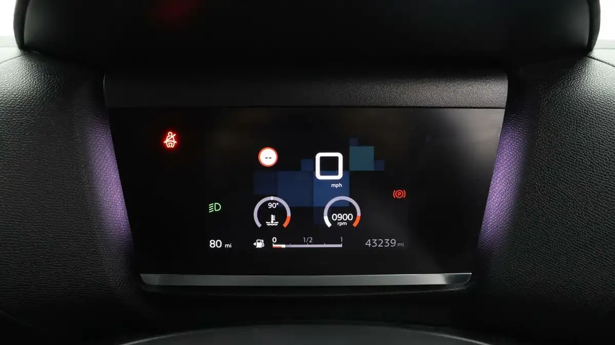 2021-citroen-c4-15bluehdi-sense-plus-110ps-big-9
