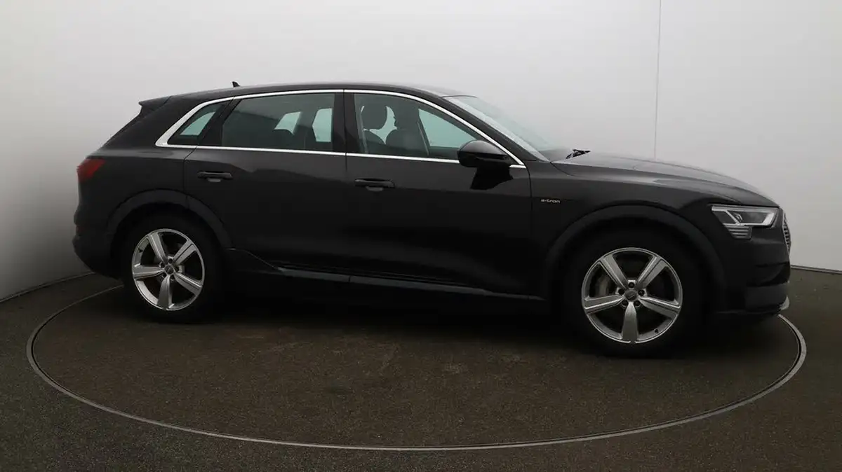 2020-audi-e-tron-50e-technik-big-41