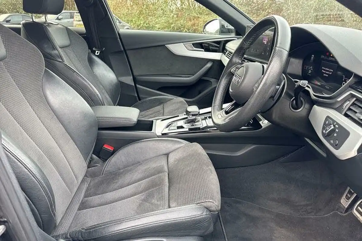 2021-audi-a4-avant-20-35-tdi-s-line-big-16