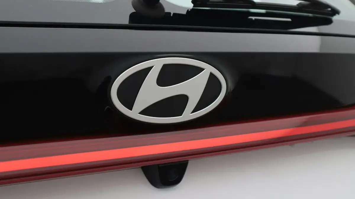 2024-hyundai-i20-10-t-gdi-advance-big-21