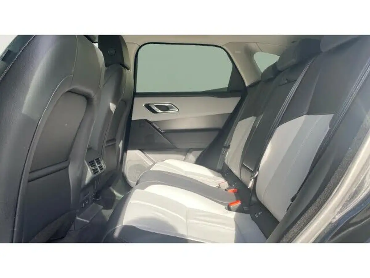 2024-land-rover-range-rover-velar-20-d200-dynamic-se-big-3