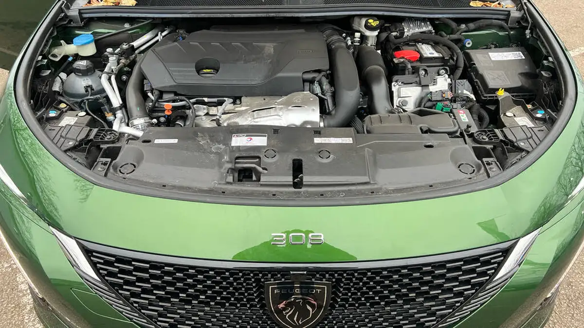 2023-peugeot-308-16-puretech-gt-180ps-big-17