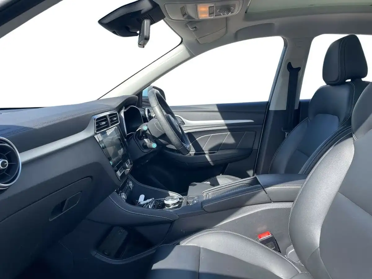 2021-mg-zs-suv-e-exclusive-ev-big-9