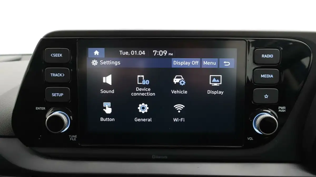 2022-hyundai-i20-10-t-gdi-se-connect-dct-big-11