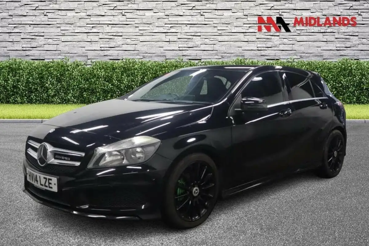 2014-mercedes-benz-a-class-21cdi-a200-amg-sport-big-2