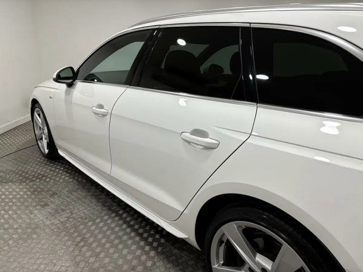 2022-audi-a4-avant-20-35-tdi-s-line-big-49