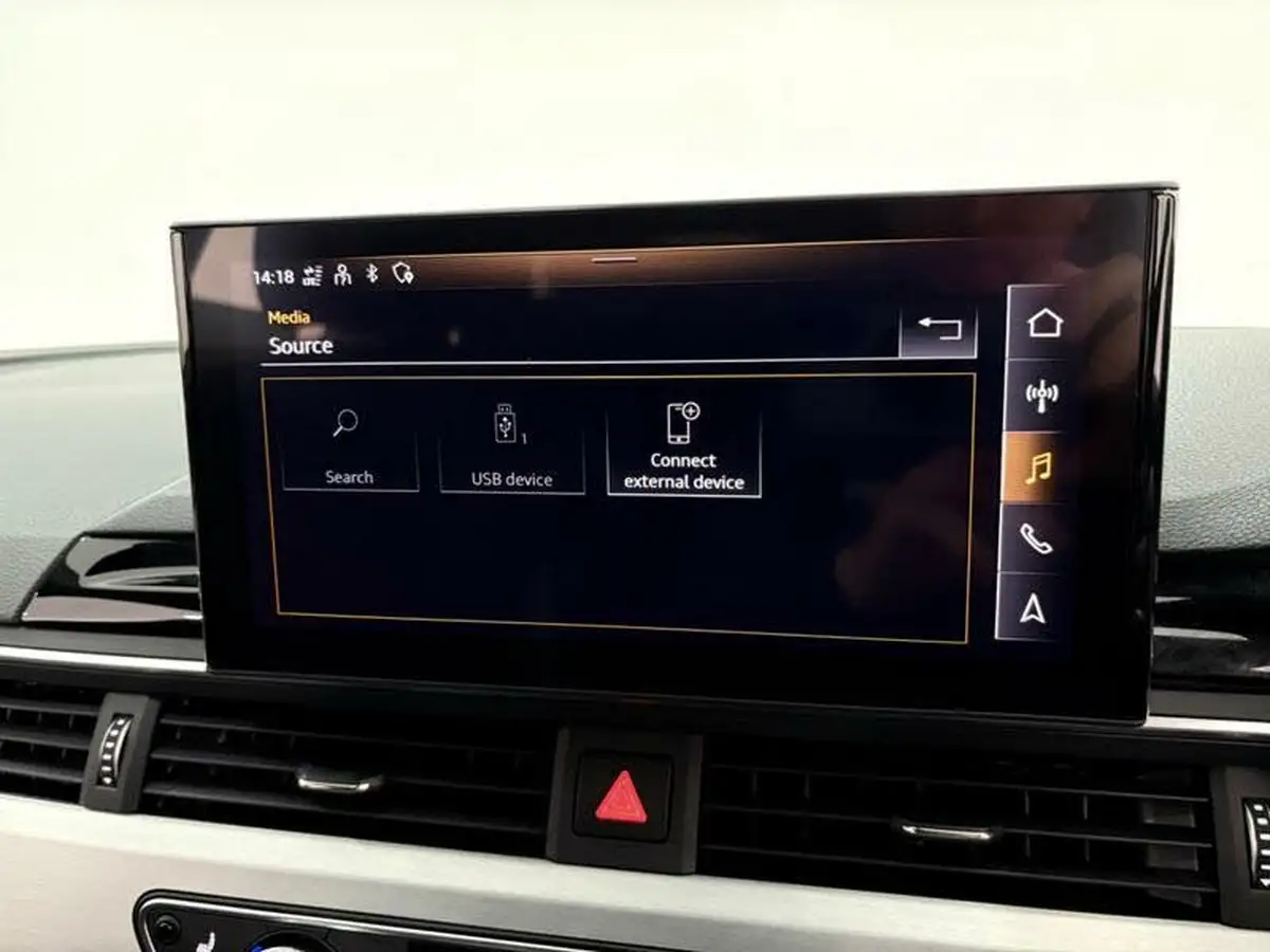 2022-audi-a4-avant-20-35-tdi-s-line-big-26
