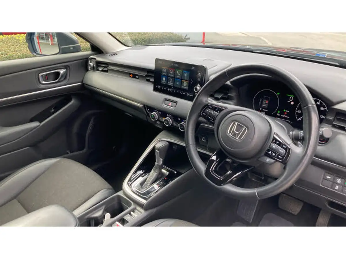 2023-honda-hr-v-15-i-mmd-advance-big-17