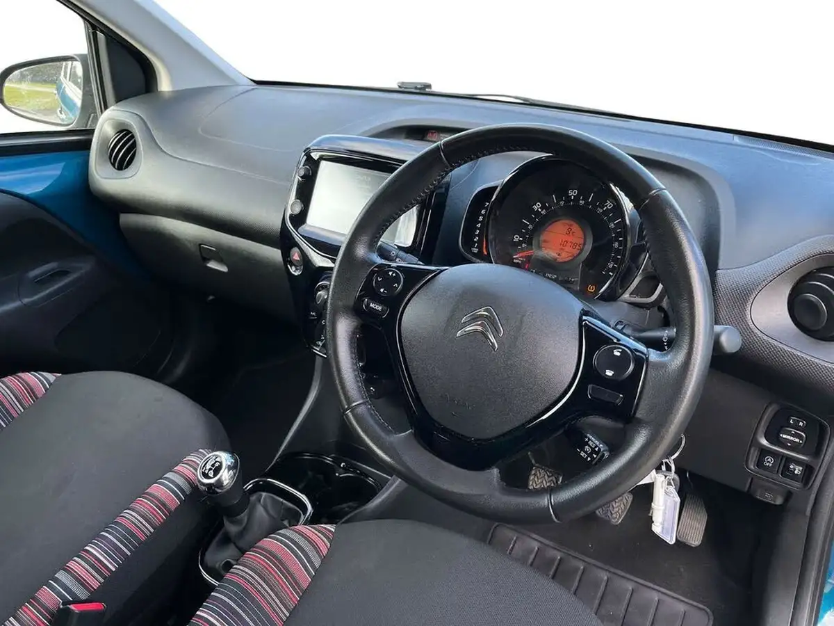 2021-citroen-c1-10-vti-shine-5d-big-4