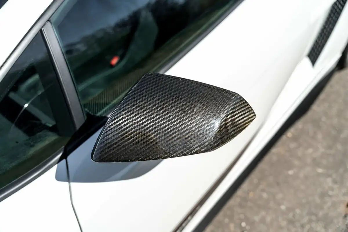 2011-lamborghini-gallardo-big-20