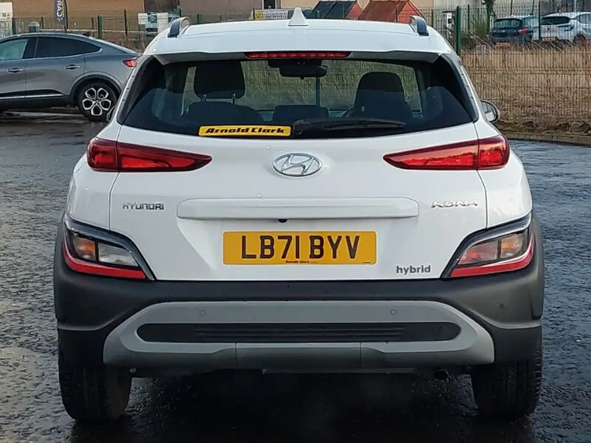 2021-hyundai-kona-16-gdi-se-connect-big-17