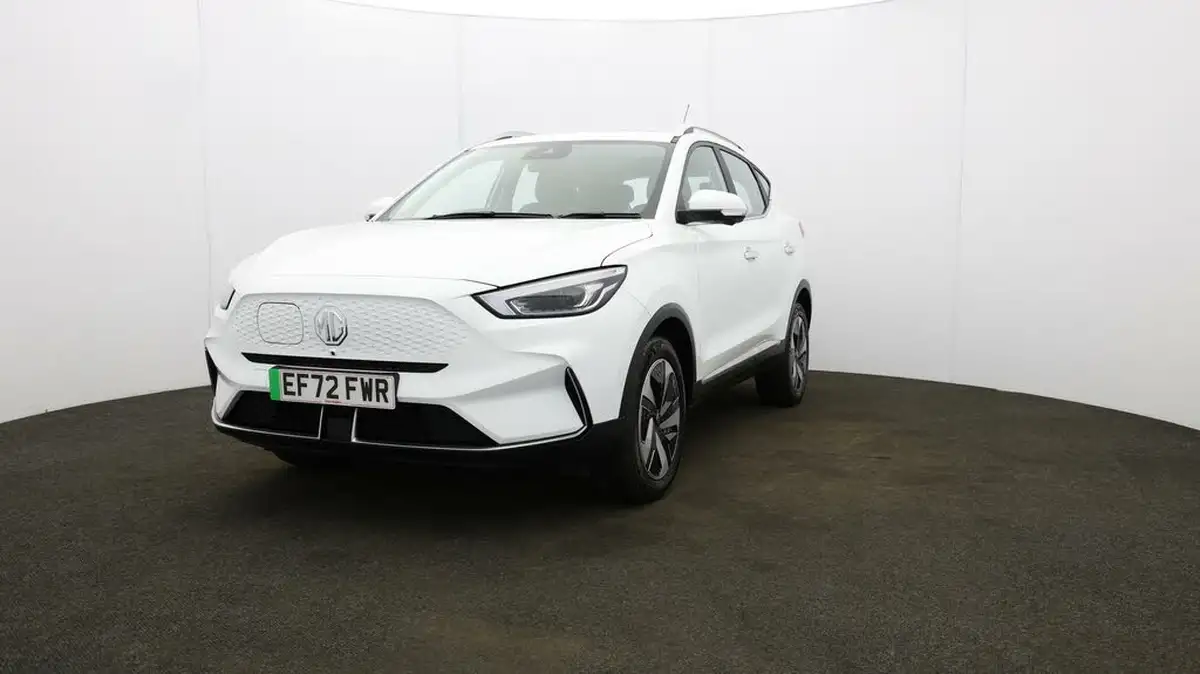 2023-mg-zs-suv-e-trophy-connect-ev-156ps-long-range-big-38