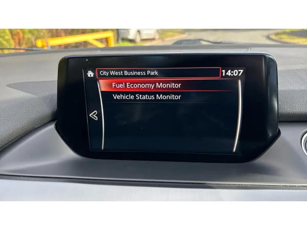 2017-mazda-mazda6-20-se-nav-big-30