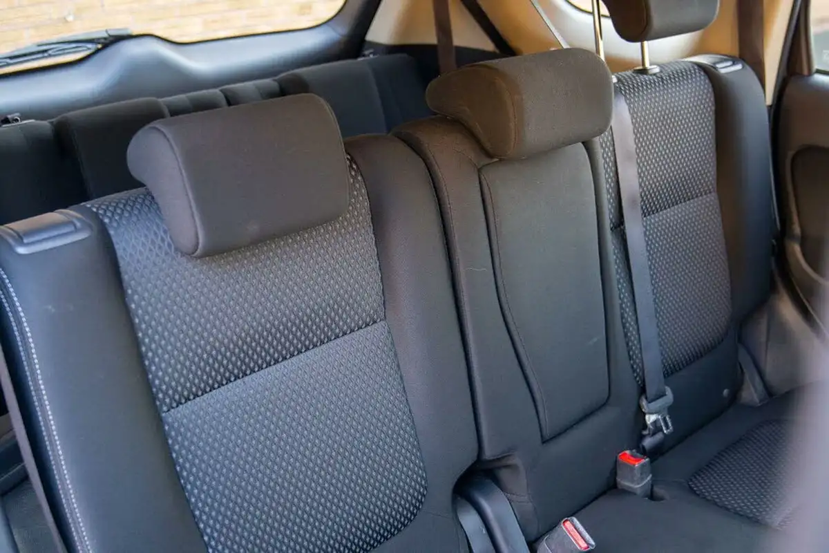 2016-mitsubishi-outlander-22di-d-gx3-7st-auto-big-3