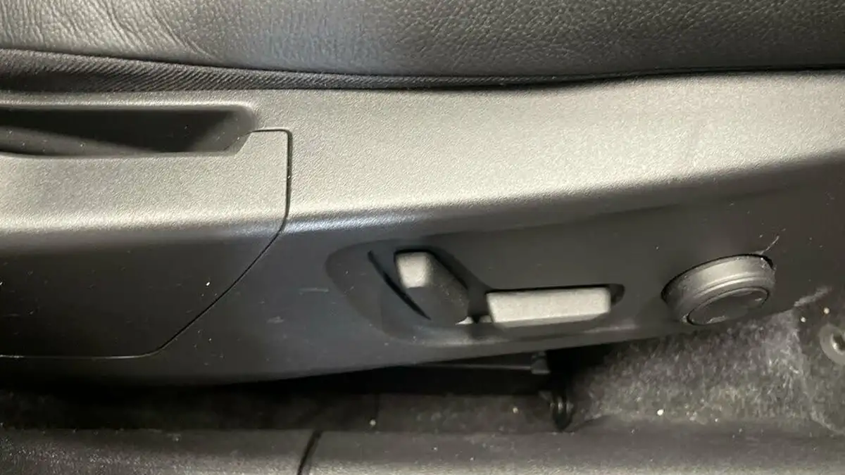 2021-volvo-xc40-15-t3-inscription-pro-161bhp-auto-big-23