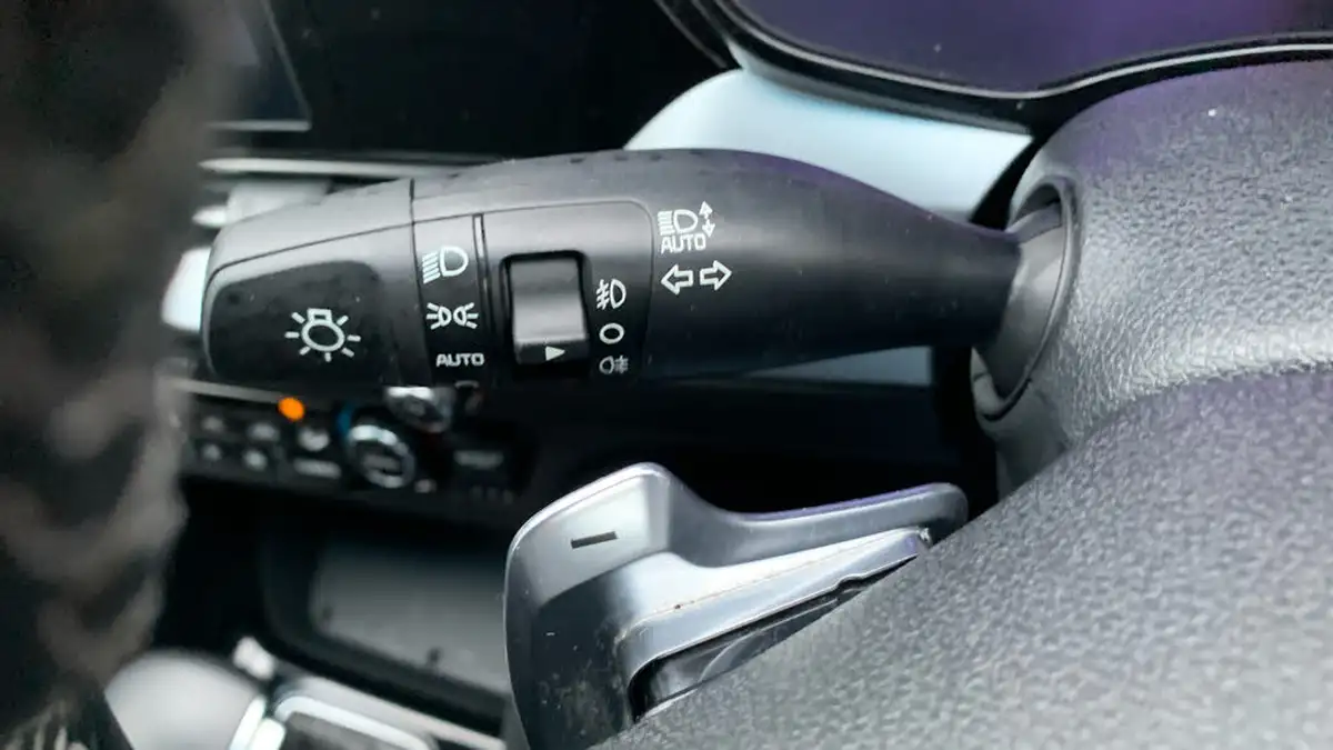 2020-kia-niro-16-gdi-2-big-27