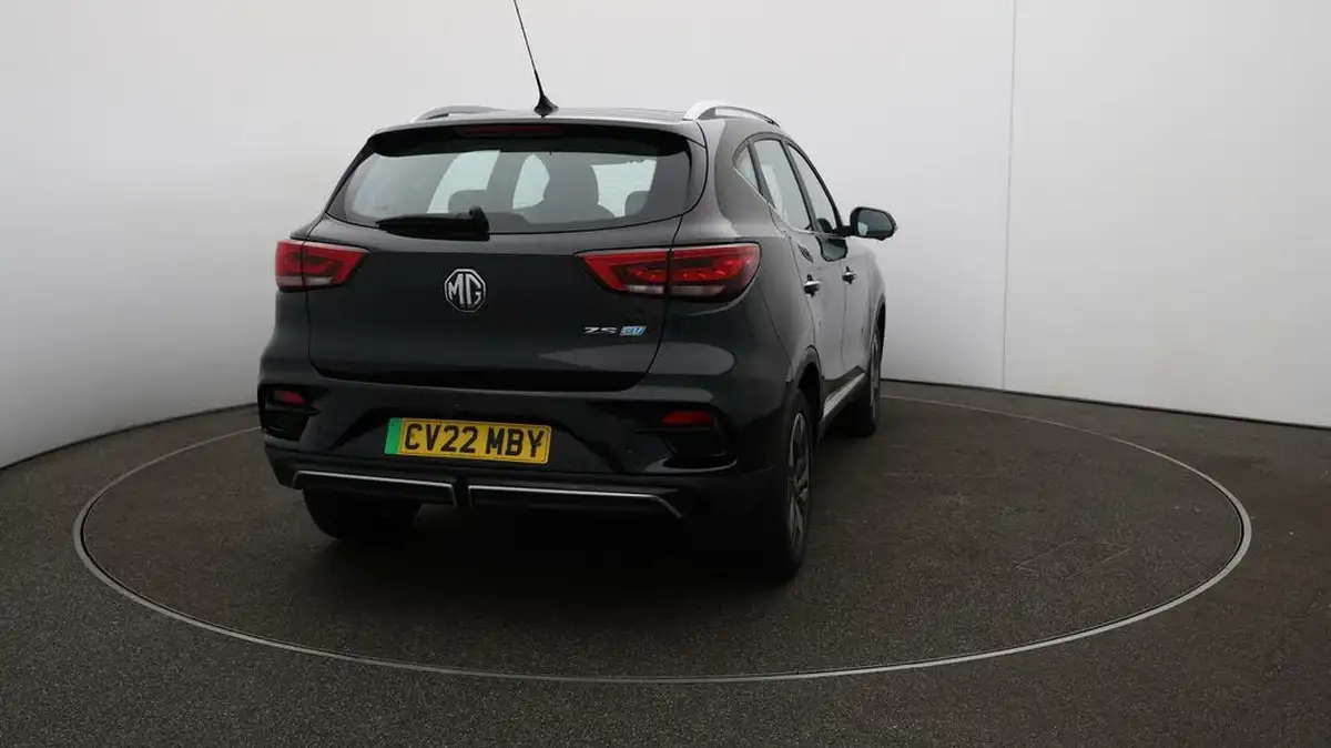 2022-mg-zs-suv-e-trophy-ev-176ps-big-47