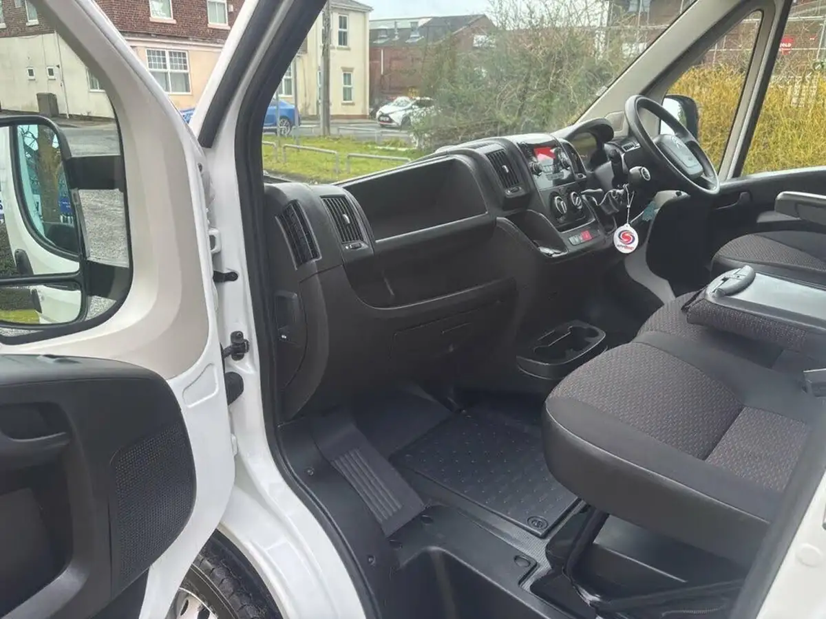 2021-citroen-relay-22bluehdi-35-l3-plus-chassis-cab-big-14