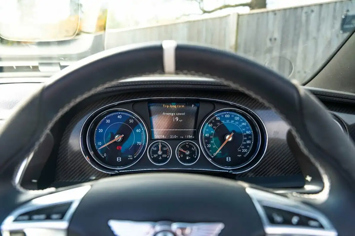 2017-bentley-continental-60-supersports-4x4-convertible-big-10