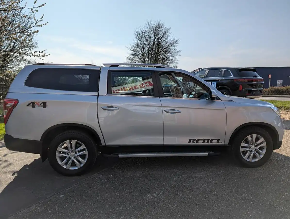 2020-kgm-ssangyong-musso-22td-rebel-eu6-big-10
