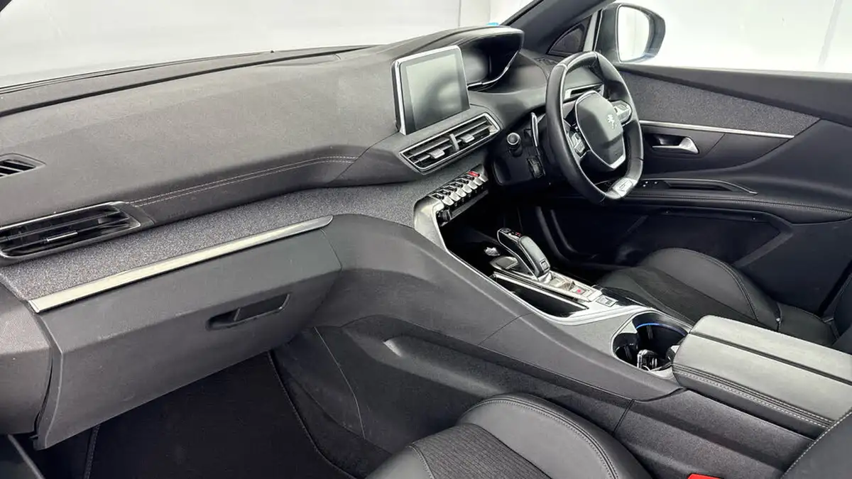 2019-peugeot-5008-suv-12-puretech-gt-line-premium-eat8-big-8