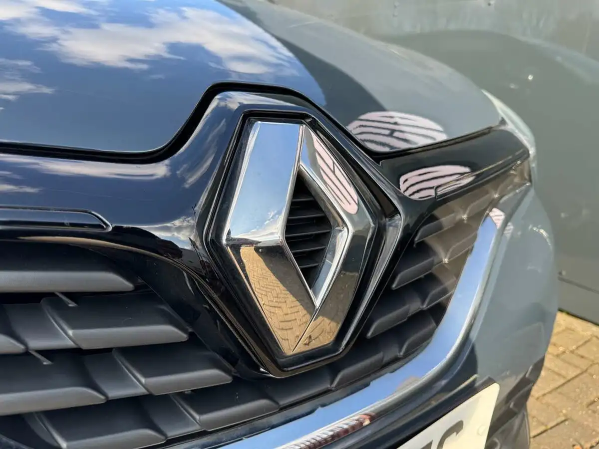 2019-renault-captur-09-tce-play-big-10