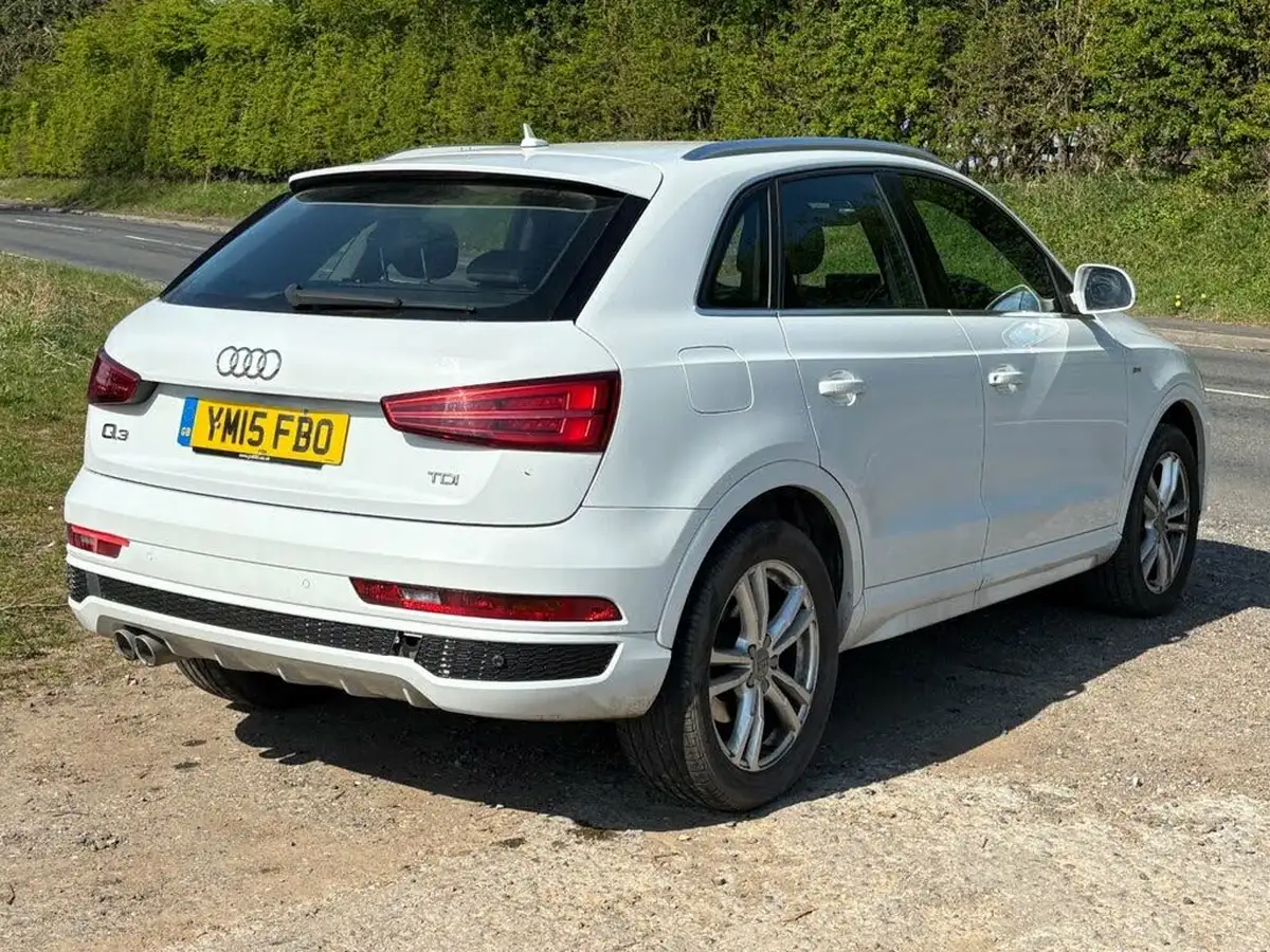 2015-audi-q3-20-tdi-s-line-big-10