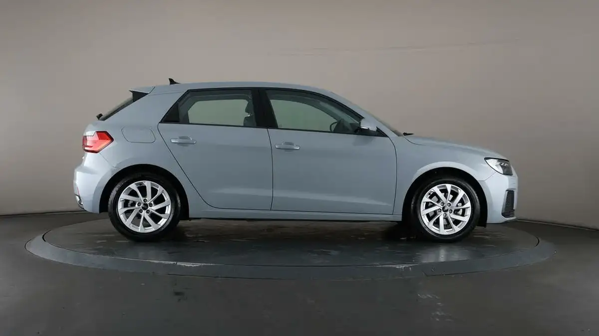 2022-audi-a1-10-30-tfsi-sport-s-tronic-big-57